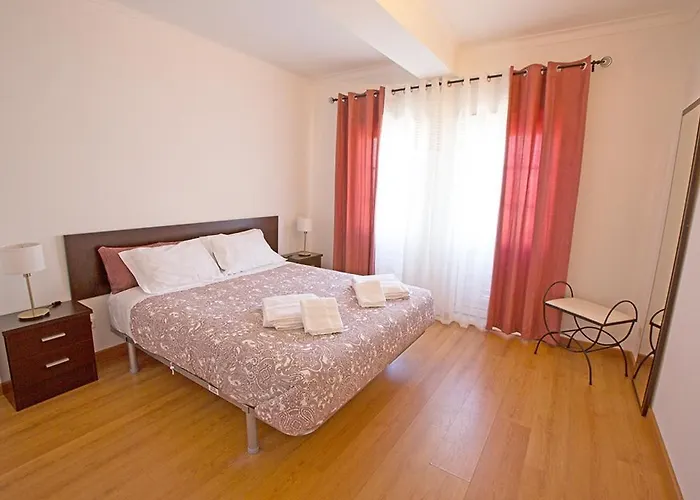 Waters House - Feel At Ir Our Sea * Peniche